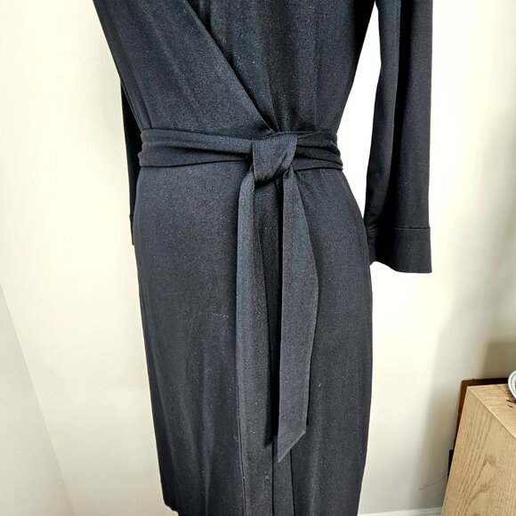 Diane von Furstenberg Classic Black Jersey Wrap Dress – Size 6 - Picture 6 of 8